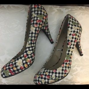 Gingham cherry high heels 👠 🍒